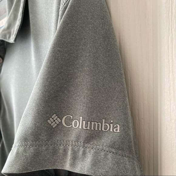 COLUMBIA GRAY GOLF/TENNIS TOP - Picture 3 of 7